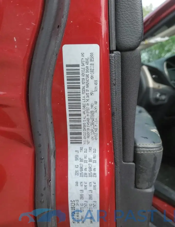 1C4PJLCB6HW572029# 12