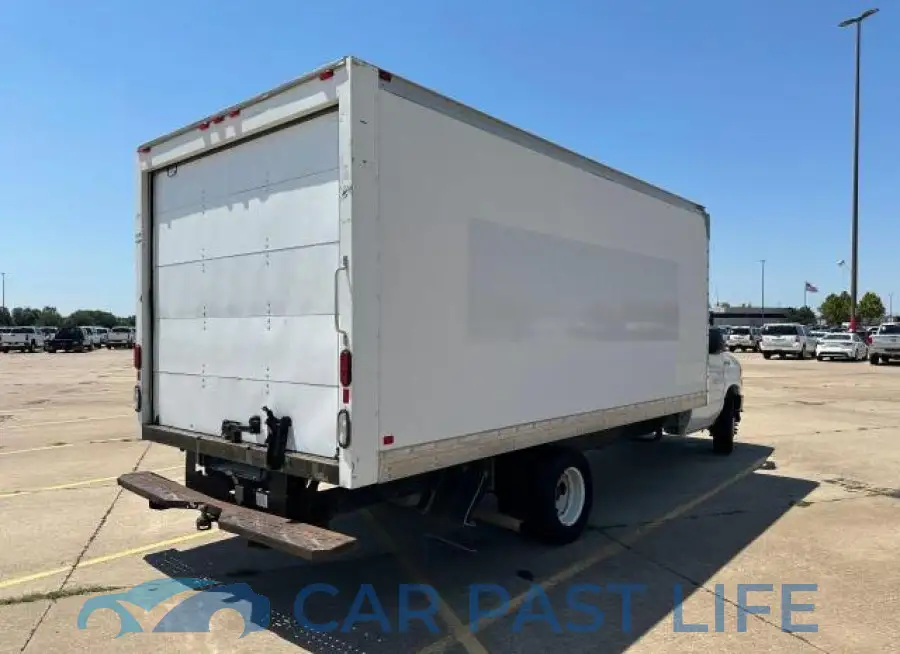 1FDWE3FS8HDC16832# 4