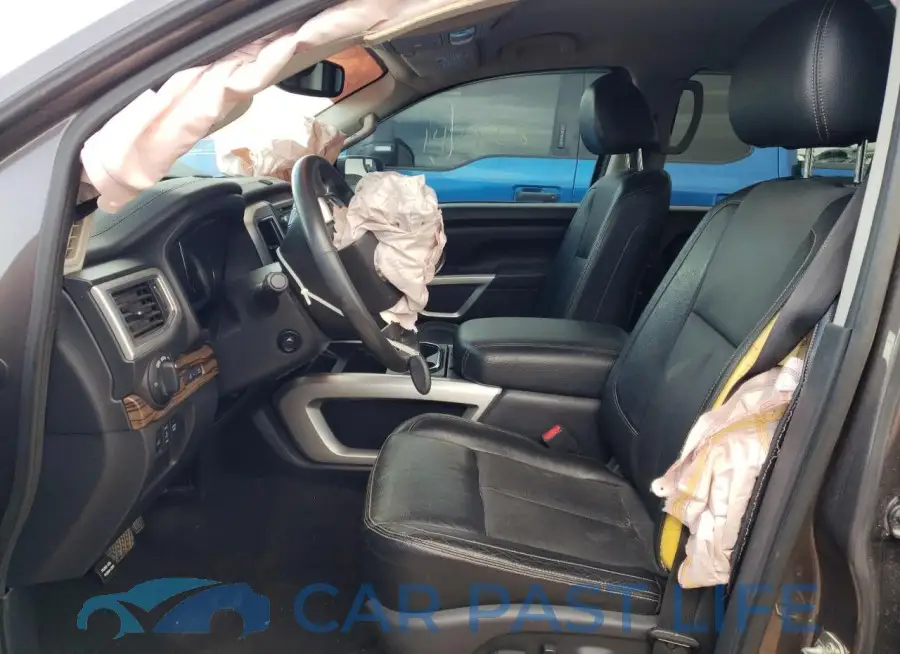 1N6AA1E5XHN539376# 7