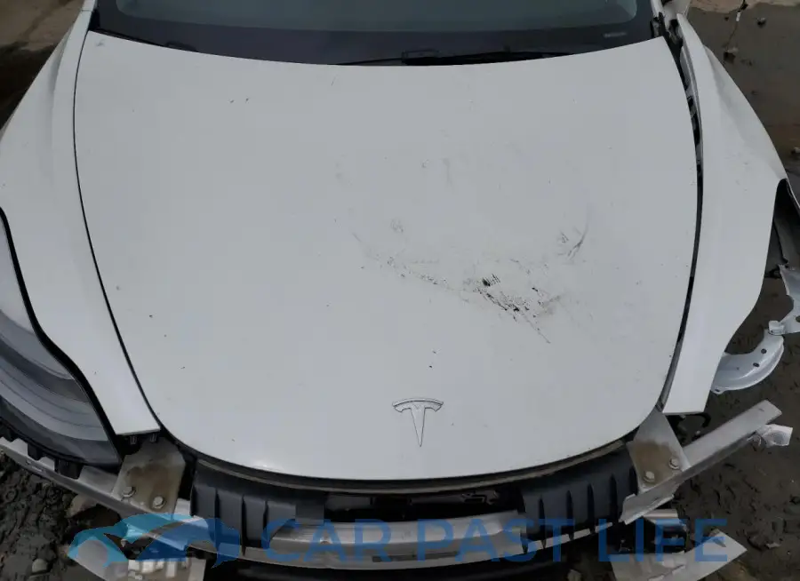 5YJ3E1EB1NF182881# 11