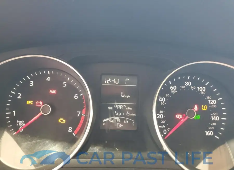 3VW2K7AJ8FM347033# 9