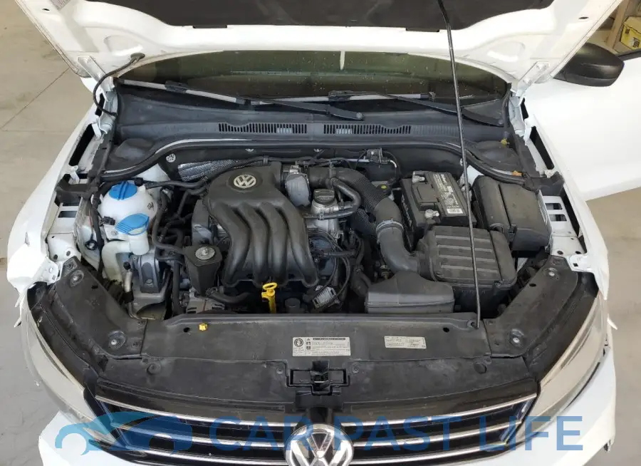 3VW2K7AJ8FM347033# 11
