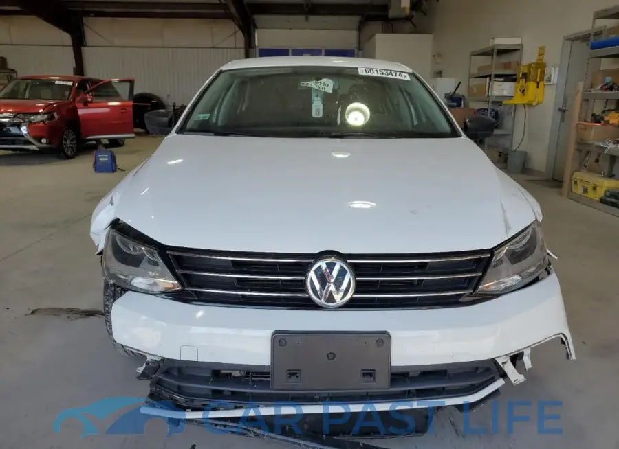 3VW2K7AJ8FM347033# 5