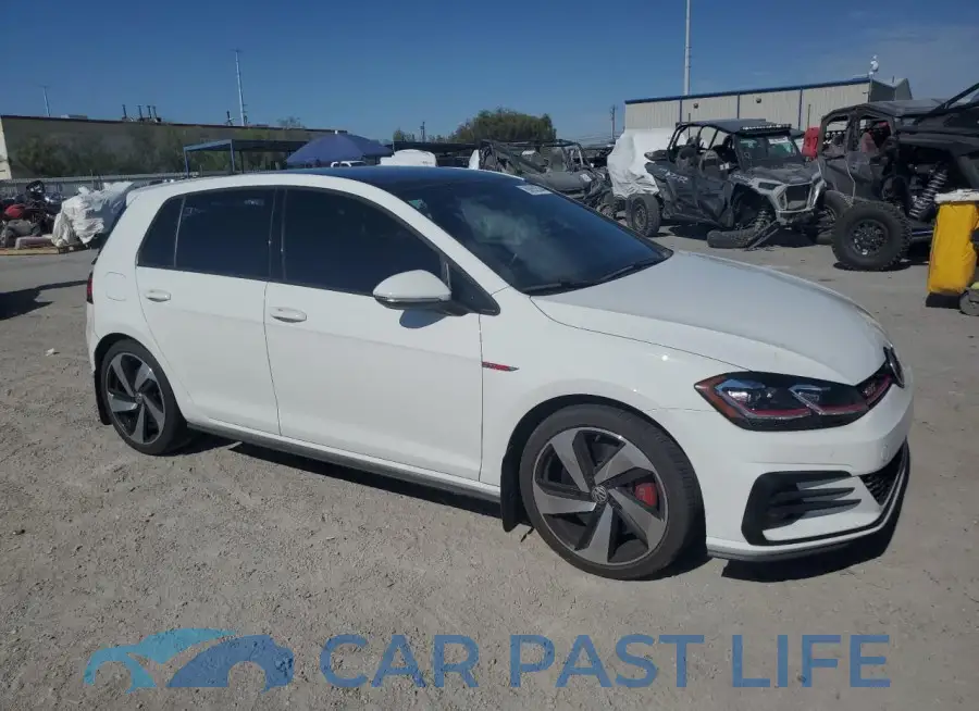 3VW5T7AU0KM002173# 4