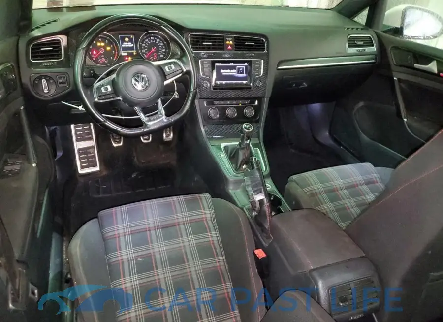 3VW5T7AU2FM029512# 8