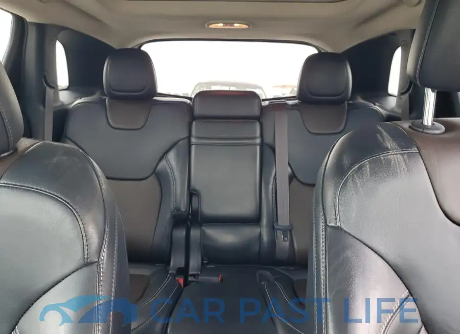 1C4PJMDSXFW636185# 10