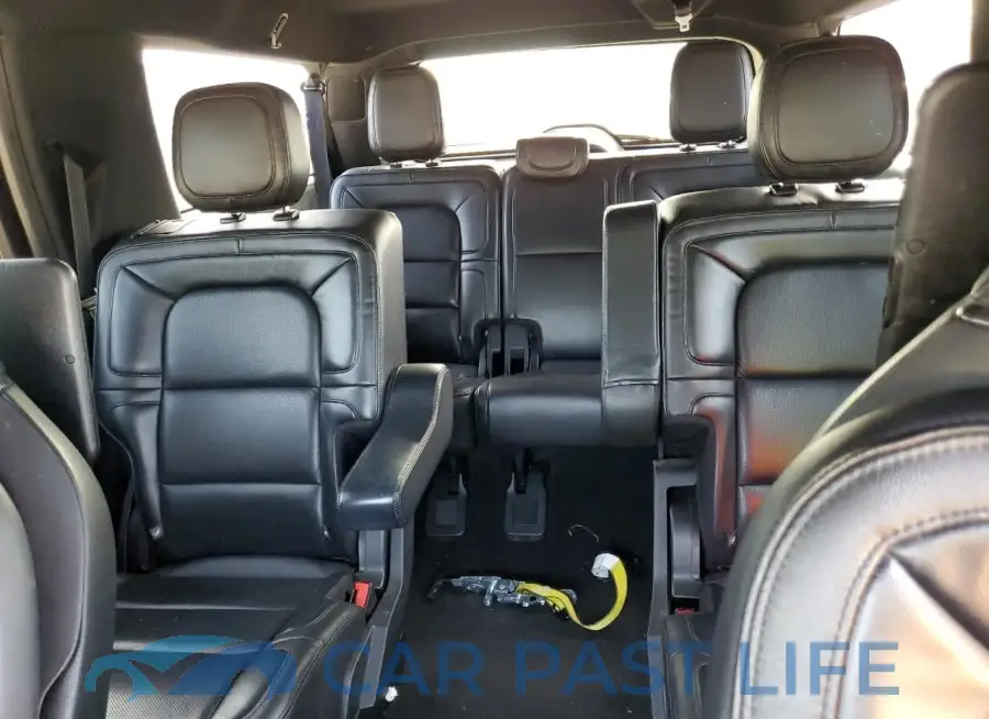 5LMJJ3LT2KEL00372# 10