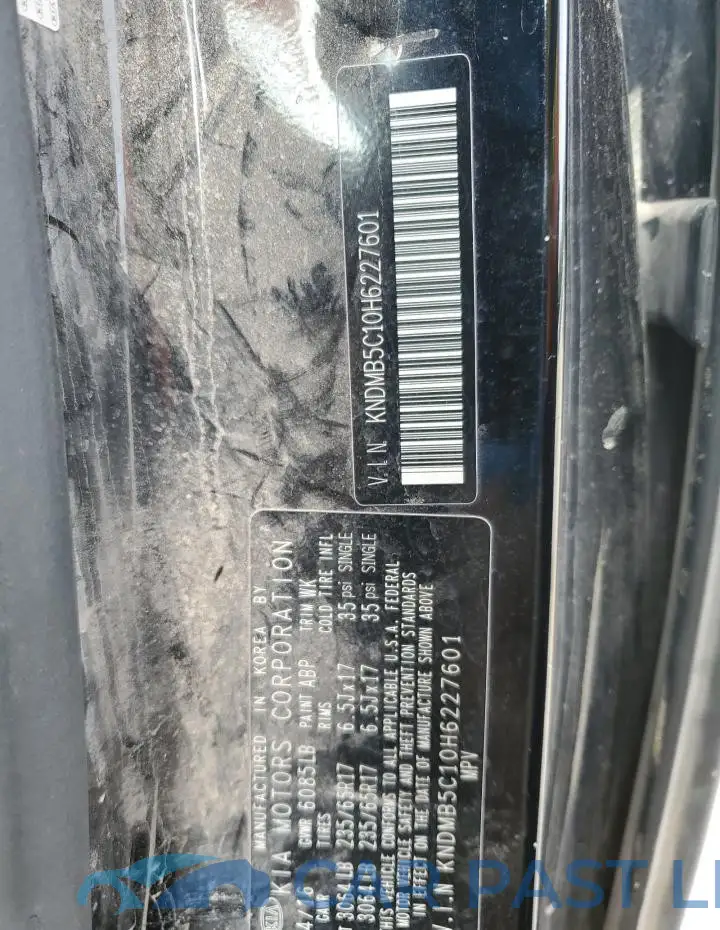 KNDMB5C10H6227601# 13