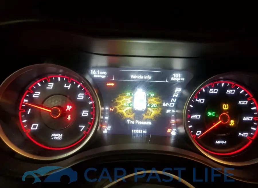 2C3CDXBG2FH777034# 9