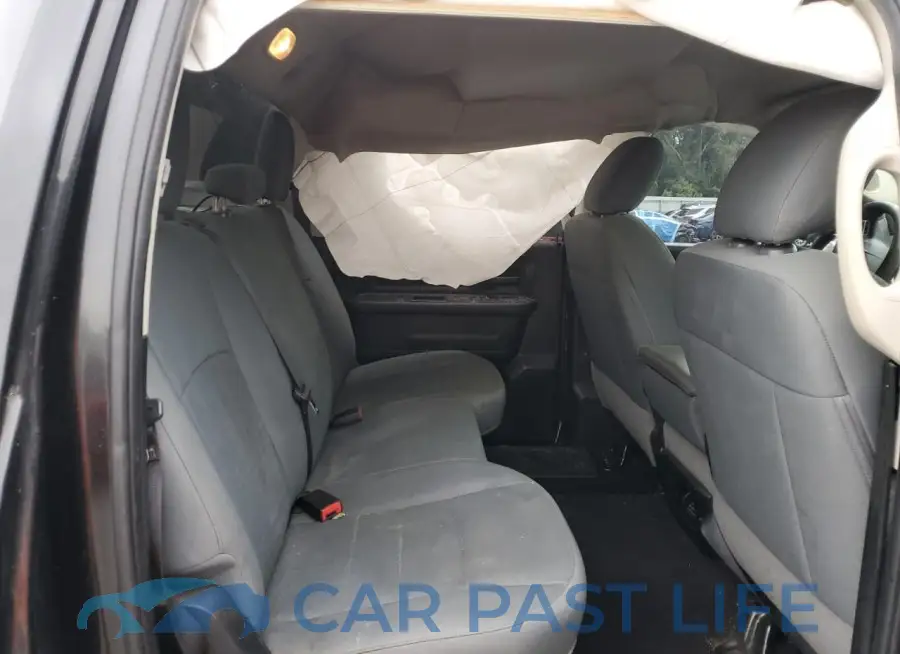 1C6RR6KG2JS304695# 10
