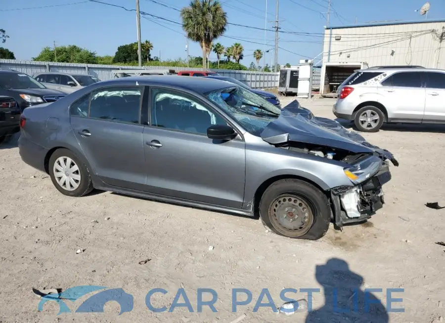 3VW267AJ9GM366860# 4