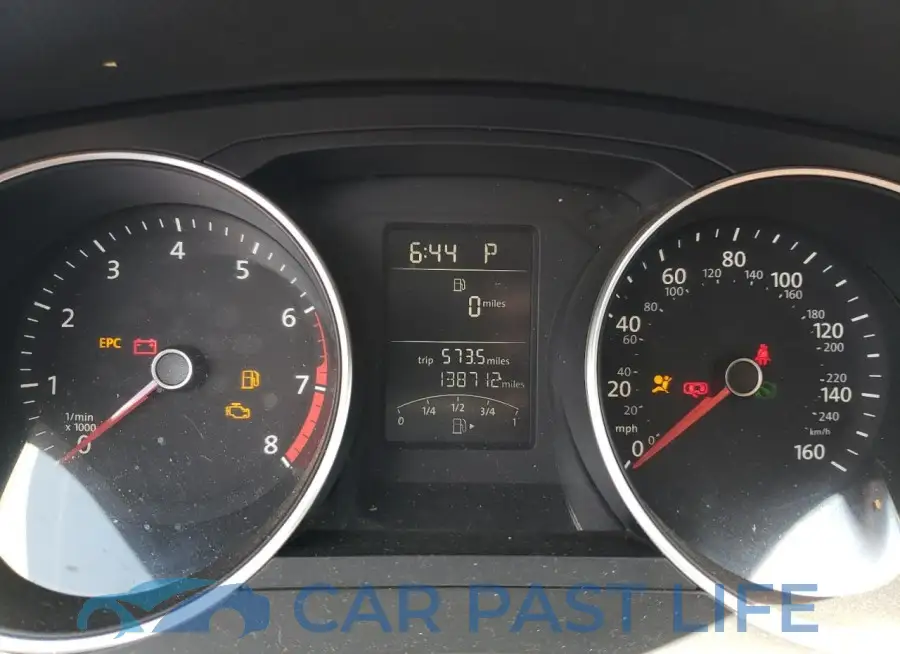 3VW2B7AJ8HM263975# 9