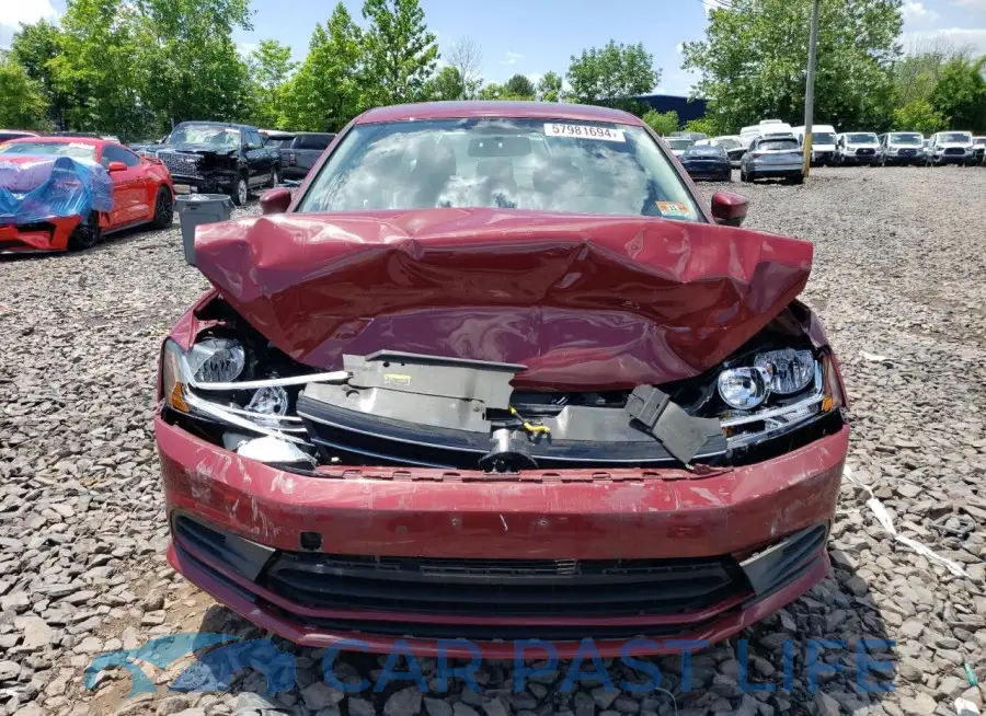 3VW2B7AJ8HM263975# 5