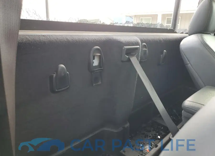 3C6JR6DG9KG500992# 10