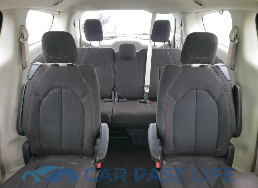 2C4RC1FG6JR100717# 10