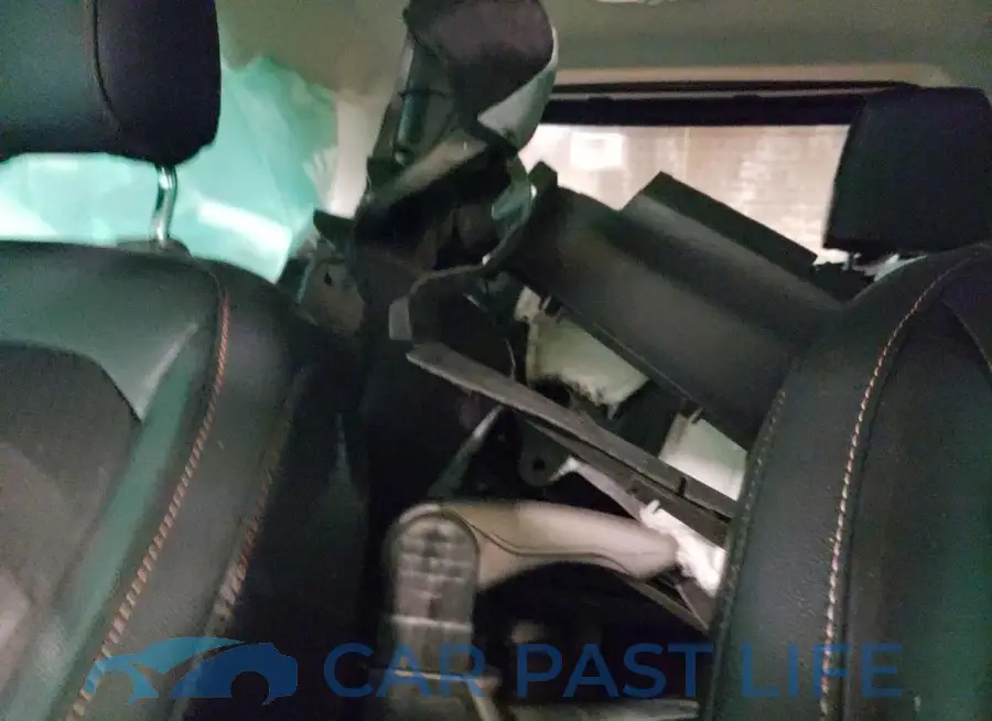 MAJ6P1CL1JC184260# 10