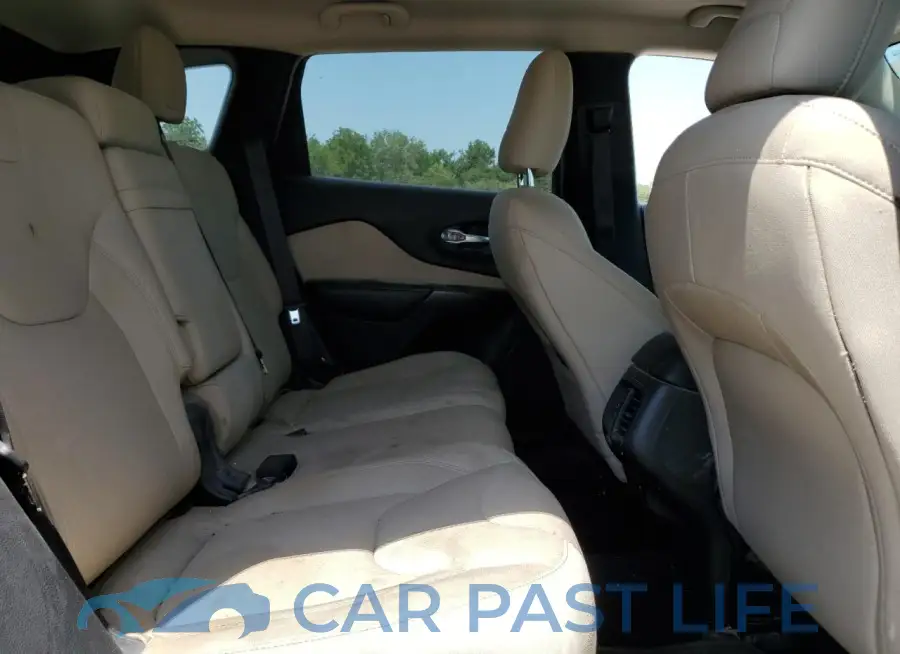 1C4PJLCB9FW597407# 11