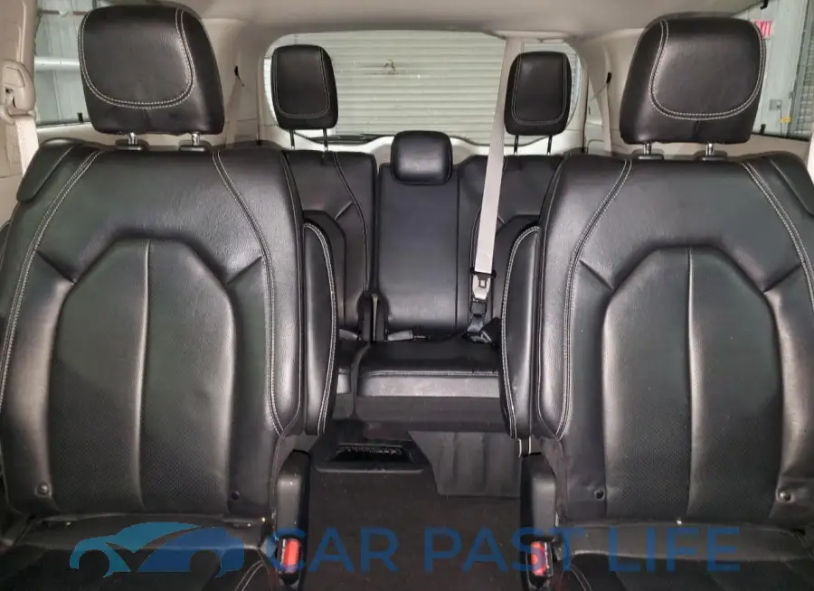 2C4RC1BG9NR141418# 10