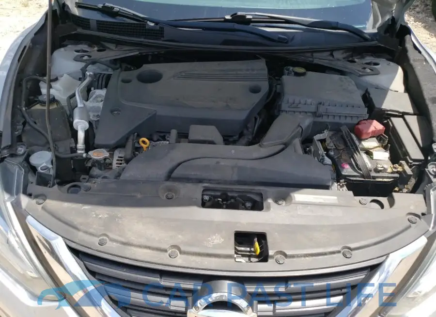 1N4AL3AP2JC132658# 11