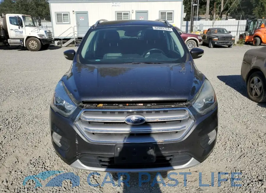 1FMCU9JD8HUA67274# 5