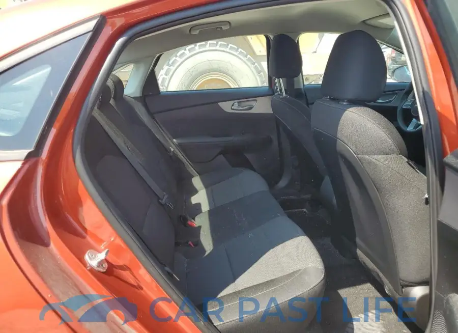 3KPF24AD1PE509545# 10