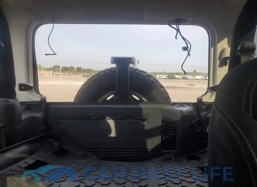 1C4BJWCG1FL561431# 10