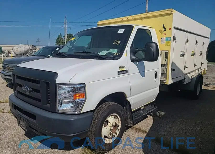 1FDXE4FS4HDC72213# 2