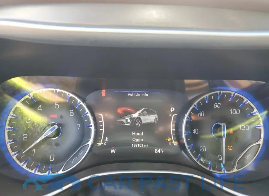 2C4RC1GGXHR560276# 9