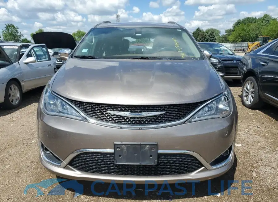 2C4RC1GGXHR560276# 5