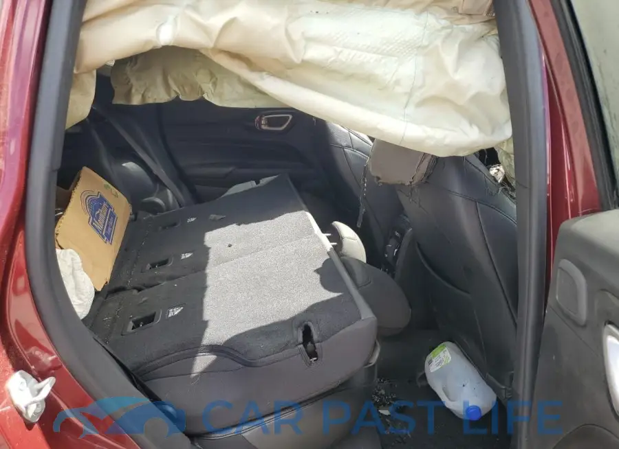 3C4NJDCB9NT195923# 10