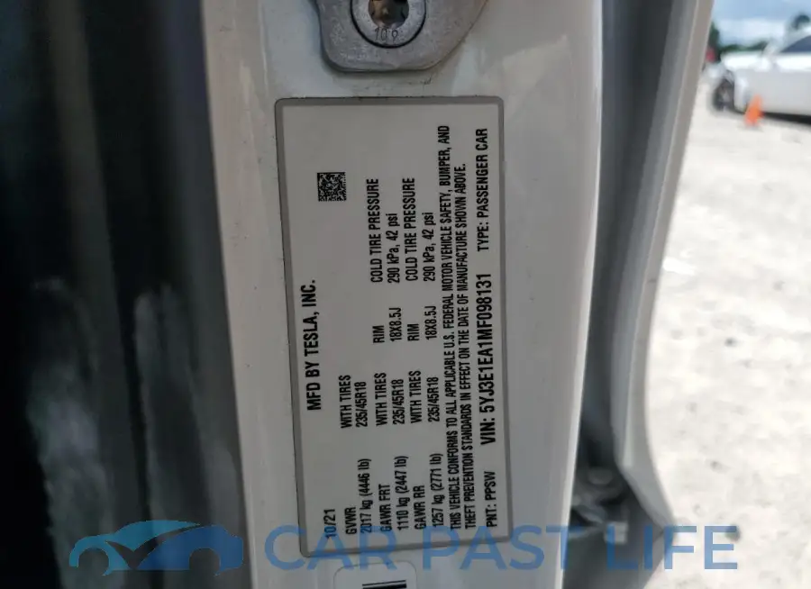 5YJ3E1EA1MF098131# 13