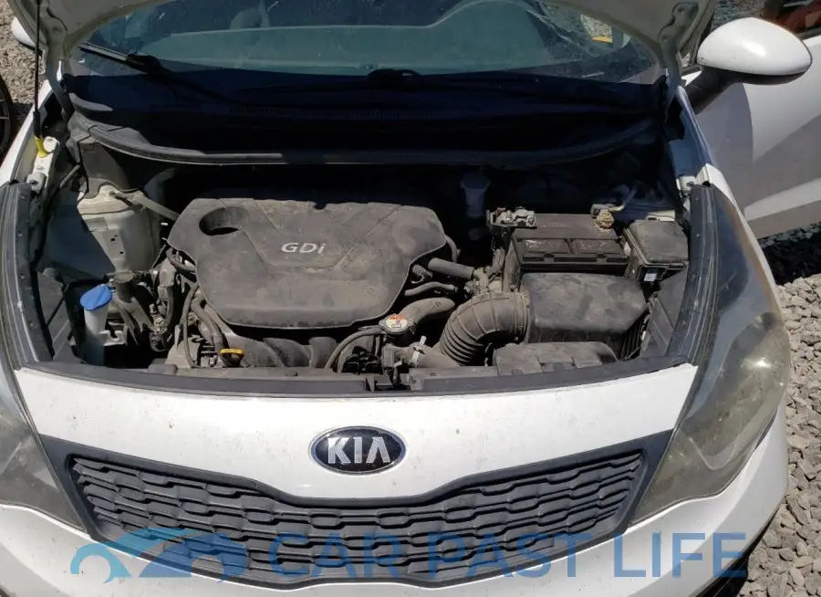 KNADM4A32F6520922# 11