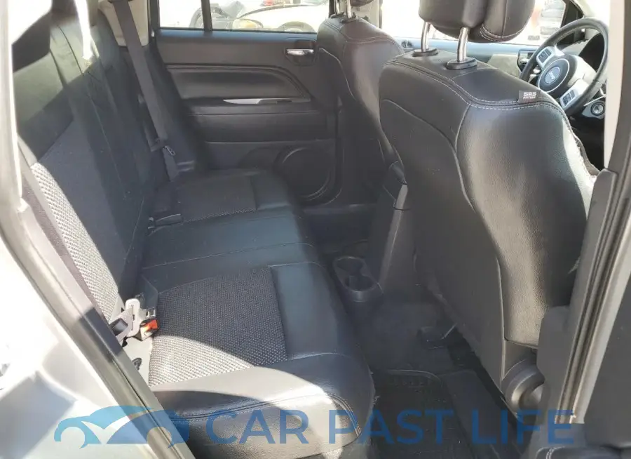 1C4NJDEB6HD204780# 11