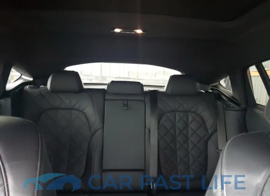 5UX33EX04R9V84014# 10