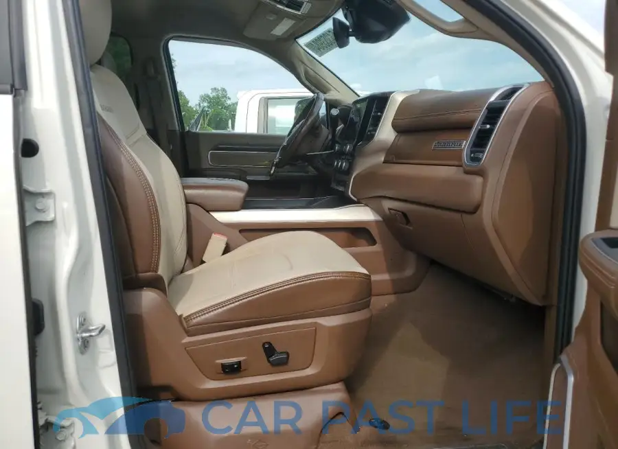 3C63RRJL3KG637051# 5