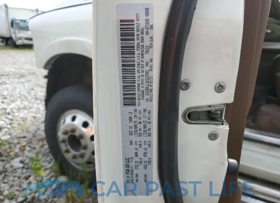 3C63RRJL3KG637051# 10