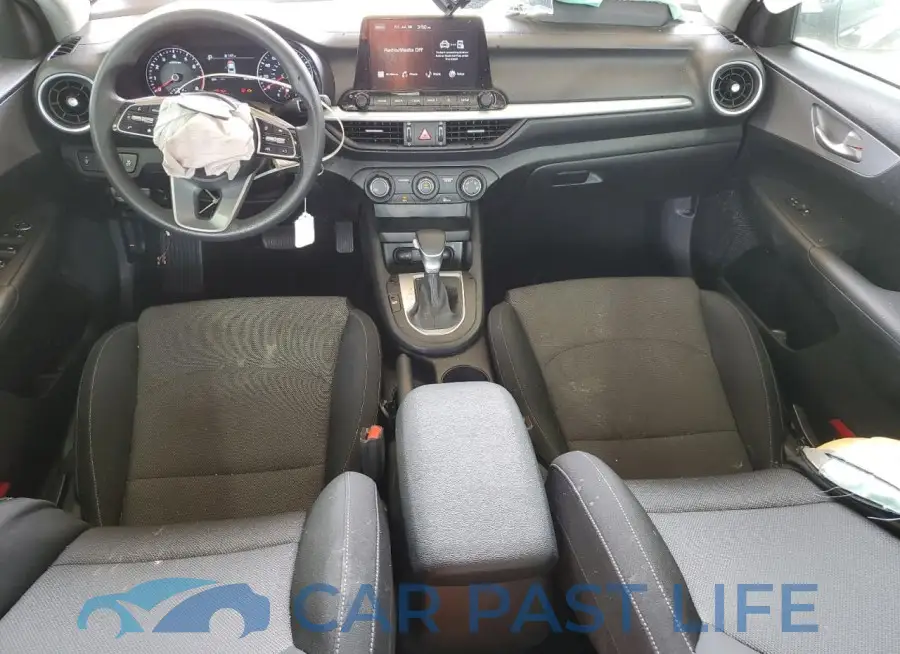 3KPF24AD3PE526606# 8