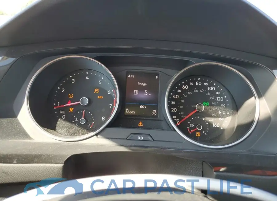 3VV0B7AX6KM131885# 9