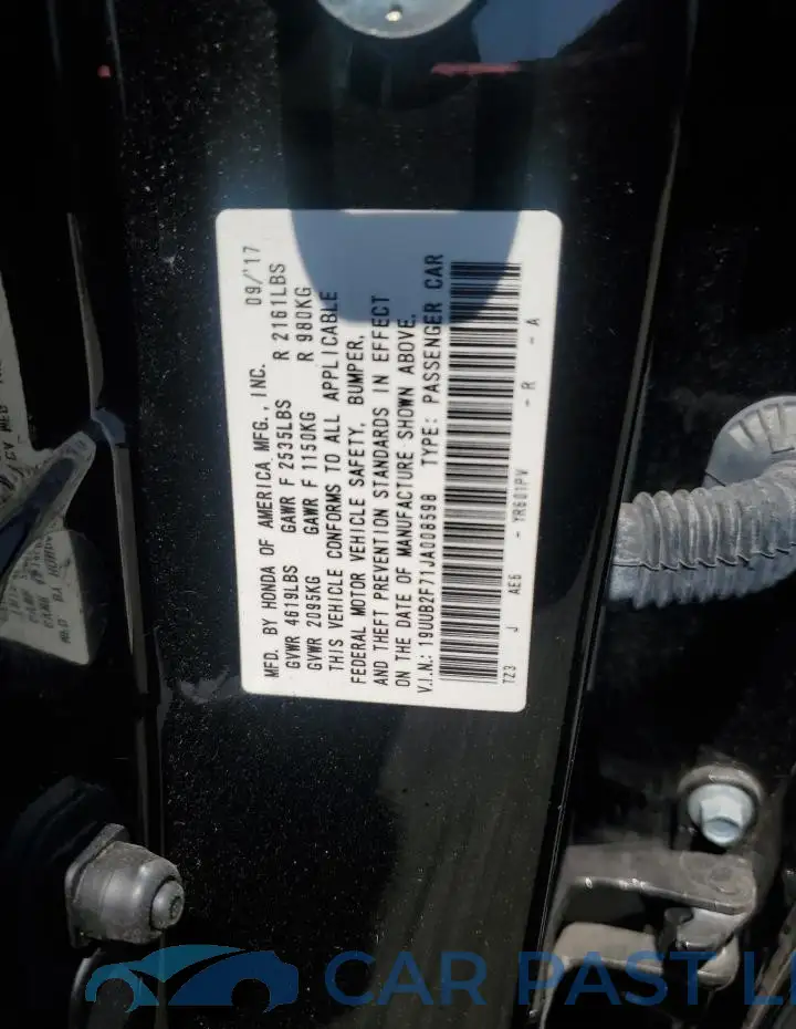 19UUB2F71JA008598# 12