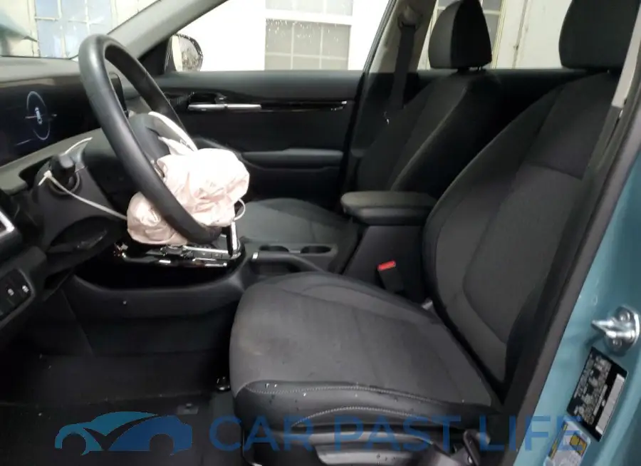 KNDEUCAA9R7559585# 7