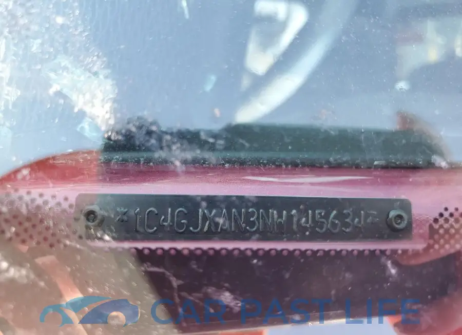 1C4GJXAN3NW145634# 13