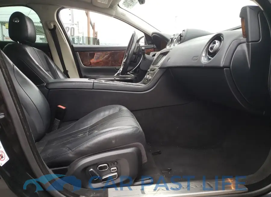 SAJWA1CZ3F8V80413# 7