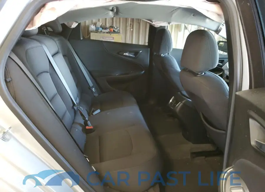 1G1ZD5ST8KF212072# 10