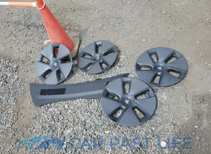 5YJ3E1EA6PF669018# 12