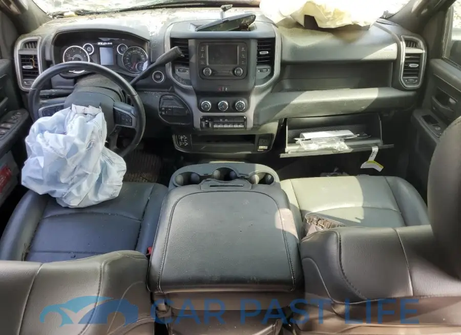 3C7WRNEL9RG163936# 8