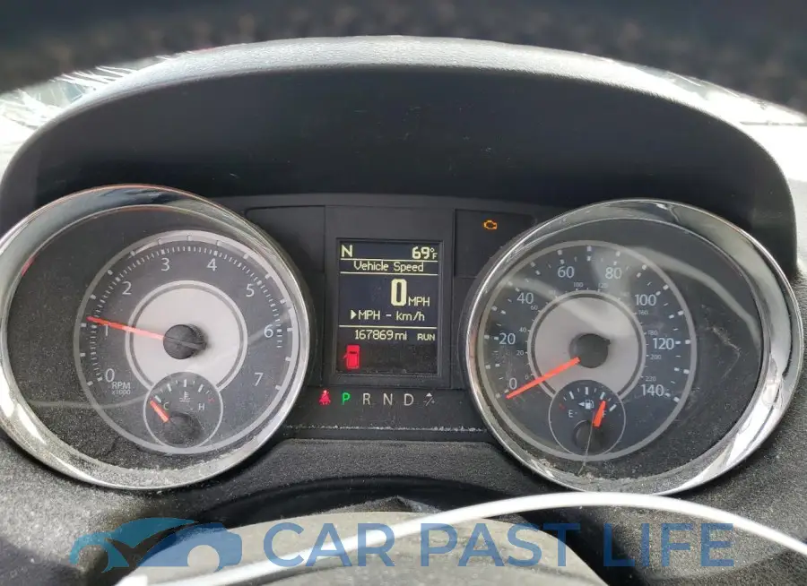 2C4RC1CG5GR132569# 9