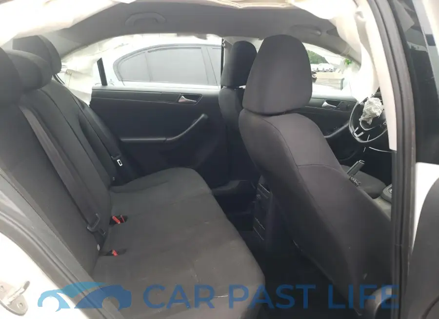 3VW267AJ0GM312167# 10
