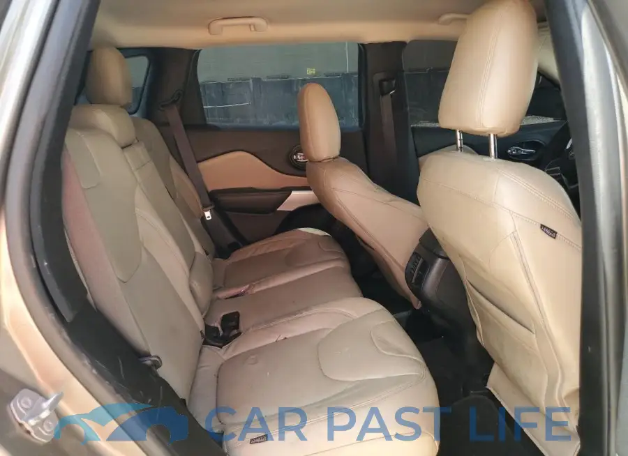 1C4PJLCS2HW650516# 10