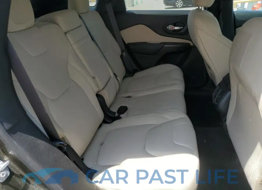 1C4PJLCS6FW596733# 11