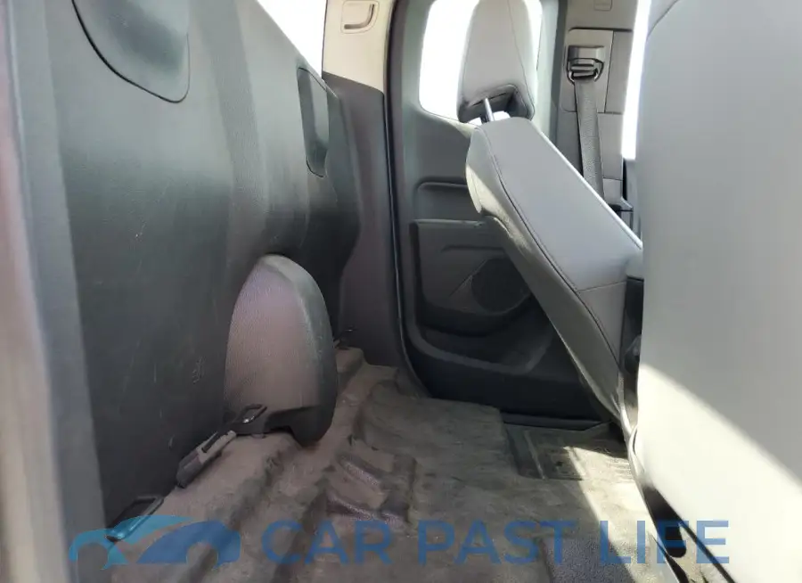 1GCHSBEA6J1307453# 10